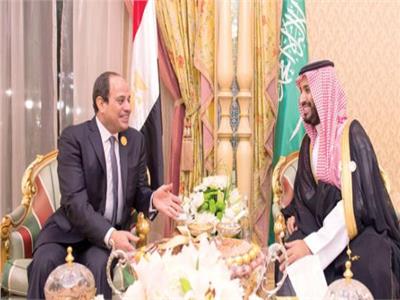 الرئيس يلتقي بن سلمان ويؤكد على تعزيز وحدة الصف العربي