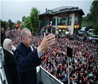 رجل أعمال تركي يذبح 81 خروفا احتفالا بفوز أردوغان بولاية جديدة