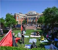 الجارديان: الجامعات الأمريكية تواجه موجة قمع للمظاهرات 
