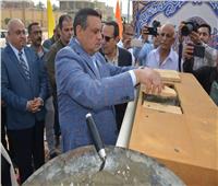وزير التنمية المحلية يضع حجر أساس مركز خدمات مصر بالعريش 