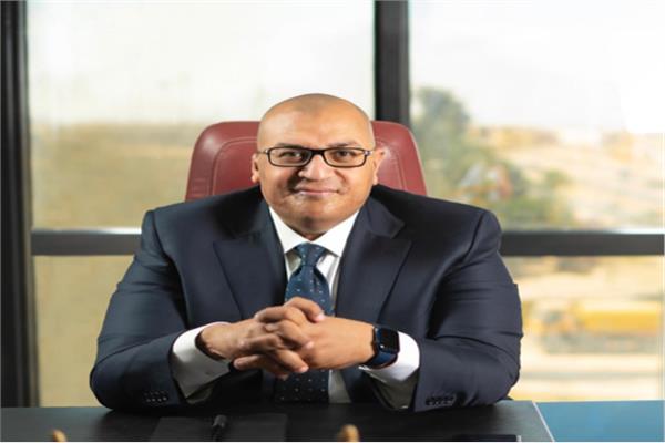 أحمد الشناوي رئيس لجنة التشييد والبناء 