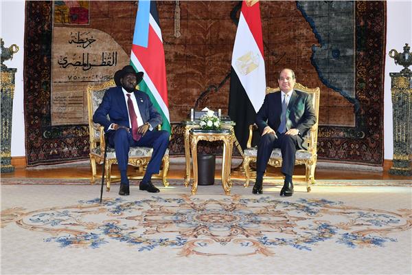 الرئيس المصرى ورئيس جنوب السودان 
