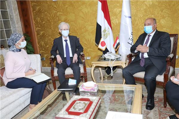 وزير النقل يلتقي السفير الياباني بالقاهرة