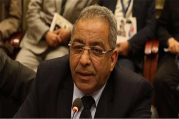 علي درويش،رئيس هيئة استاد القاهرة