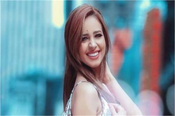 رنا سماحة تفتتح فعاليات مهرجان شرم الشيخ الدولي للمسرح بـ«مصر جاية»