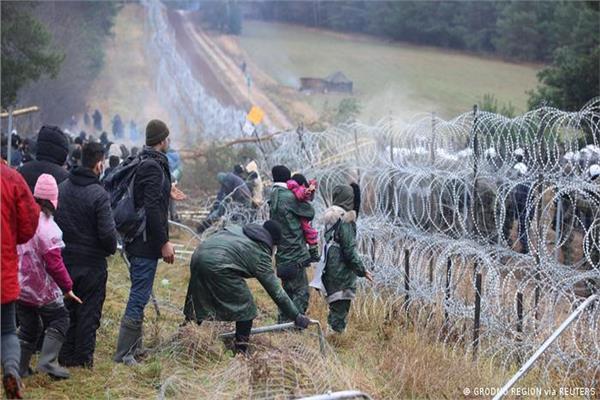 المهاجرين علي الحدود البولندية