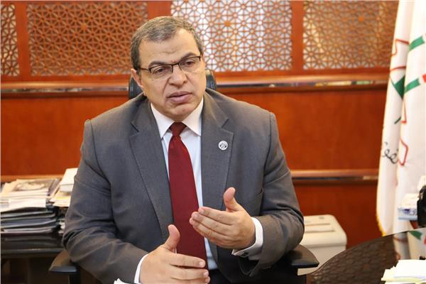   محمد سعفان وزير القوي العاملة 