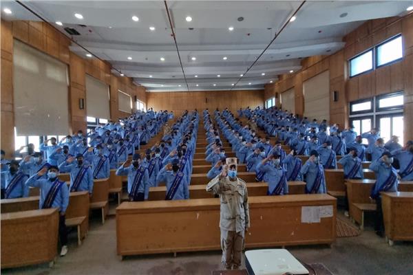 950 طالب بجامعة دمنهور يؤدون دورة تربية عسكرية جديدة البحيرة