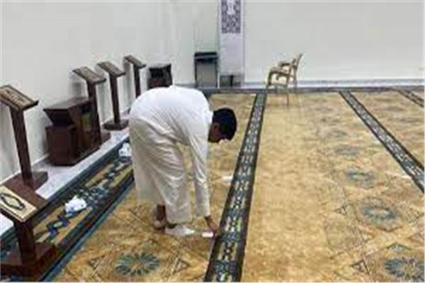 الغاء التباعد الاجتماعي فى المساجد