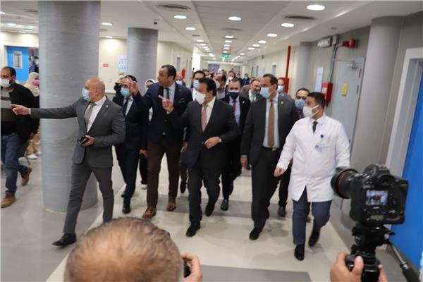 عبد الغفار والسبكي " يتفقدا مستشفى طوارئ أبو خليفة للجراحات المتخصصة بالإسماعيلية