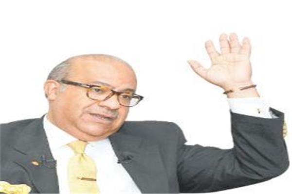 د .إبراهيم العشماوى رئيس جهاز تنمية التجارة الداخلية 