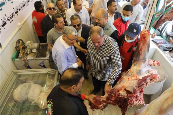 محافظ المنيا يفتتح منفذا لبيع اللحوم السودانية بأسعار مخفضة بمركز ملوي