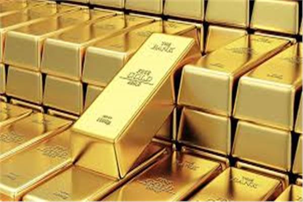 تراجع أسعار الذهب بمنتصف تعاملات اليوم الإثنين  
