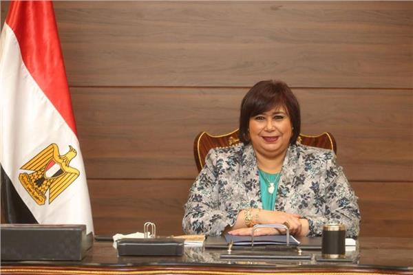 ايناس عبدالدايم وزيرة الثقافة