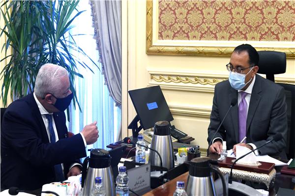  الدكتور مصطفى مدبولي، رئيس الوزراءيلتقي بالدكتور طارق شوقى، وزير التربية والتعليم 