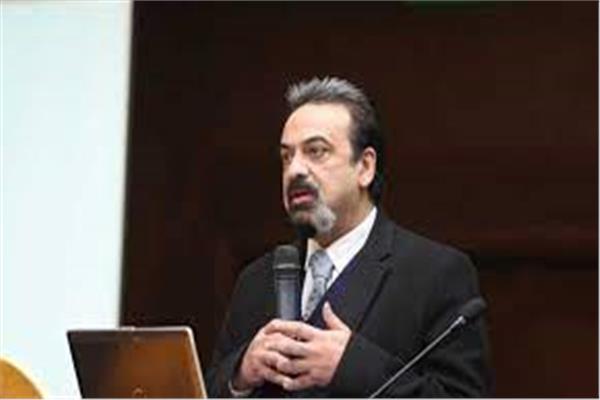  د.حسام عبدالغفار