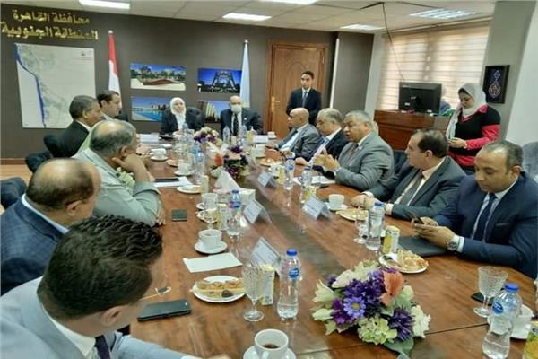  نائبة محافظ القاهرة تبحث مشكلات حي حلوان وآليات التطوير    