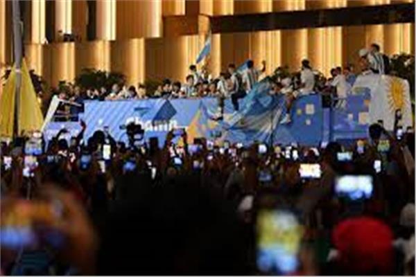 مسيرة أرجنتينية تجوب «لوسيل