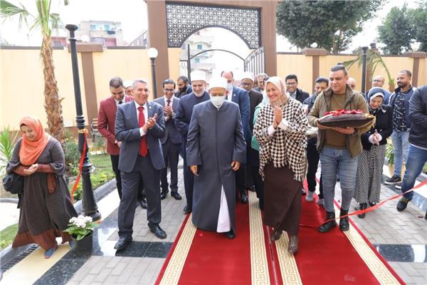 الإمام الأكبر يفتتح معهدًا أزهريًا لتعليم اللغة العربية للناطقين بغيرها