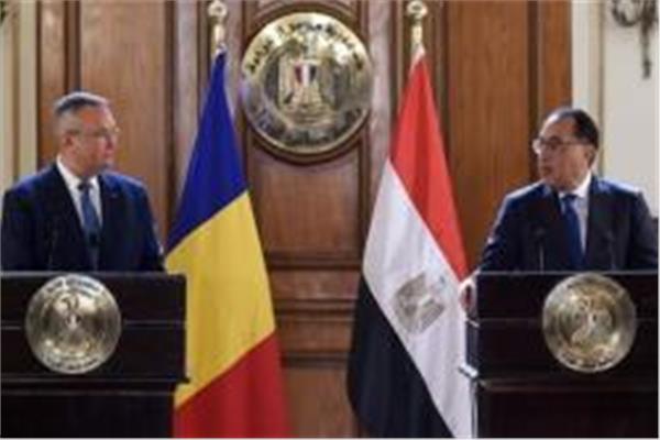 رئيس الوزراء يدعو المستثمرين الرومانيين لاستكشاف الفرص الاستثمارية بمصر 