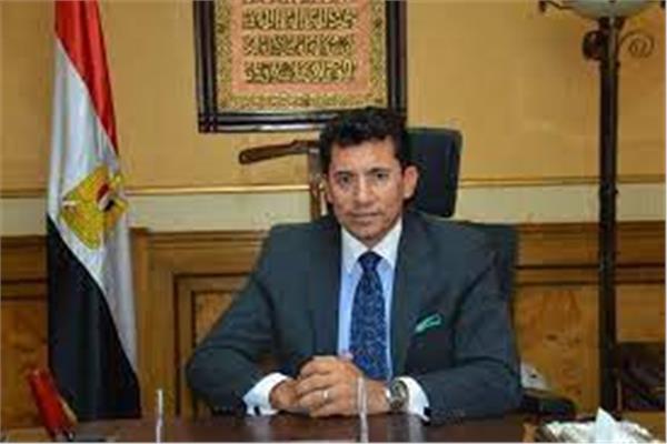 الدكتور أشرف صبحى وزير الشباب والرياضة