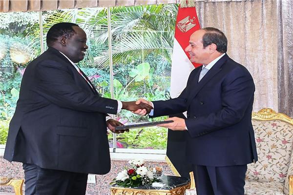 الرئيس السيسي يستقبل فريق أول «توت جلواك» مستشار رئيس جمهورية جنوب السودان  | الأخبار المسائى