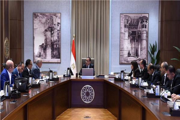  رئيس مجلس الوزراء يتابع أعمال تطوير المنطقة المحيطة بالمتحف المصري الكبير