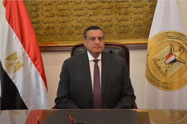 اللواءهشام آمنة وزير التنمية المحلية
