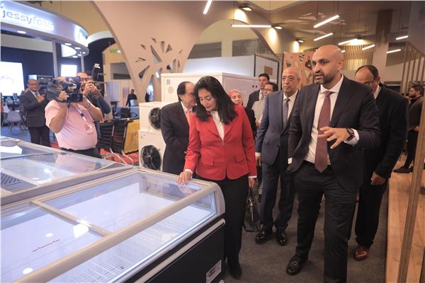 نائب وزير السياحة والآثار خلال افتتاح المعرض