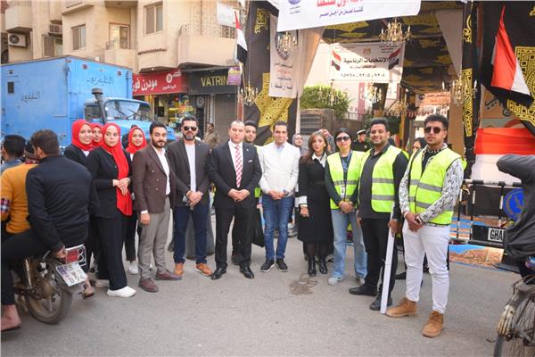 رئيس حزب صوت الشعب يتفقد اللجان الانتخابية