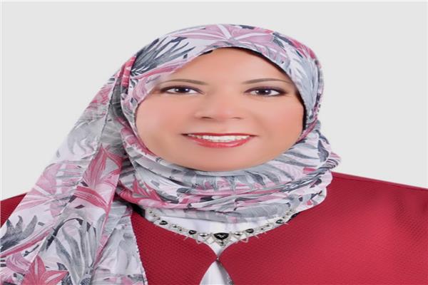  الدكتورة/ هويدا عزت