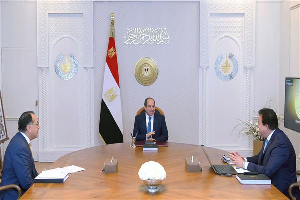 جانب من اجتماع الرئيس مع رئيس الوزراء ووزير الصحة