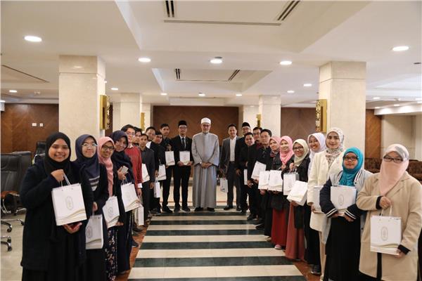 أمين «البحوث الإسلامية» خلال استقباله لوفد جامعة ملايا بماليزيا