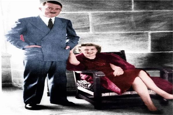   إيفا براون و أدولف هتلر 