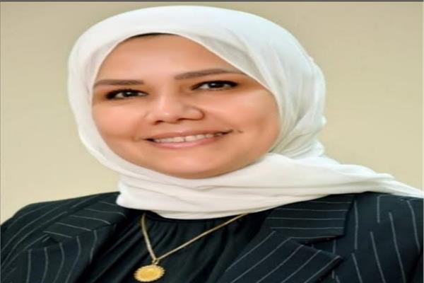  رشا عبد العال رئيس مصلحة الضرائب المصرية 