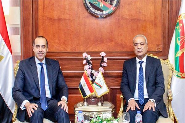 وزير المجالس النيابية خلال لقائه رئيس هيئة النيابة الإدارية