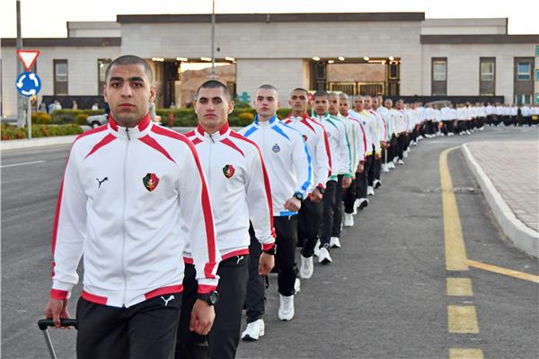 الطلبة الجدد المقبولين بالأكاديمية العسكرية