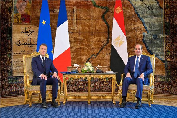 الرئيس عبدالفتاح السيسى ونظيره الفرنسى