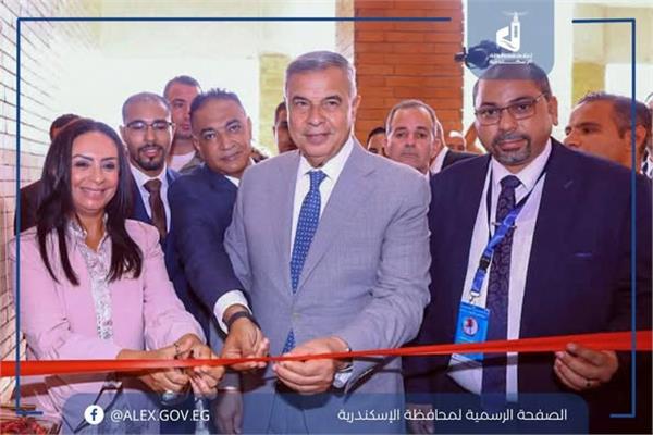 مايا مرسي  ومحافظ الإسكندرية يفتتحان مركز التأهيل الشامل لذوي الإعاقة