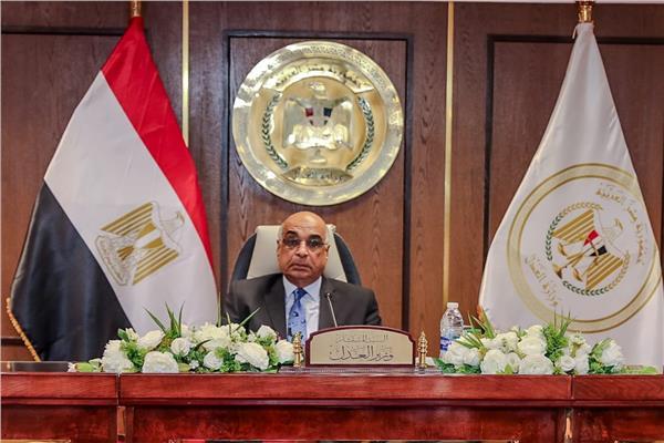المستشار عدنان فنجري، وزير العدل،