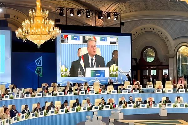 جانب من مشاركة وزير البترول فى اجتماع المائدة المستديرة لوزراء التعدين