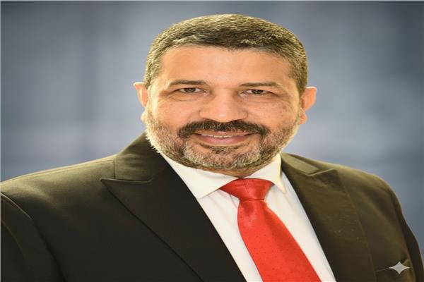  الدكتور عادل جبر عبدالرازق