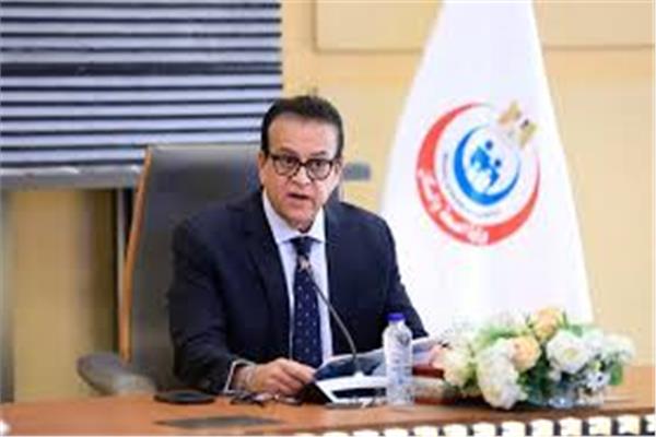  الدكتور خالد عبدالغفار، وزير الصحة والسكان