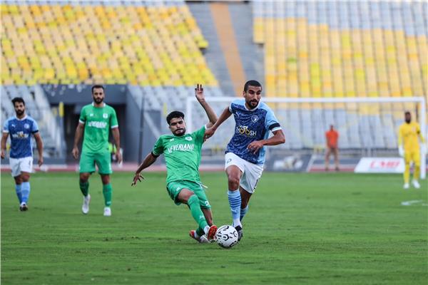 فريق المصري و بيراميدز