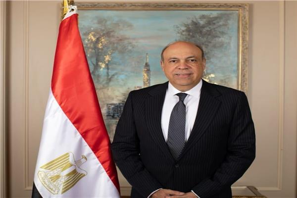 الدكتور سامح الحفنى وزير الطيران المدنى 