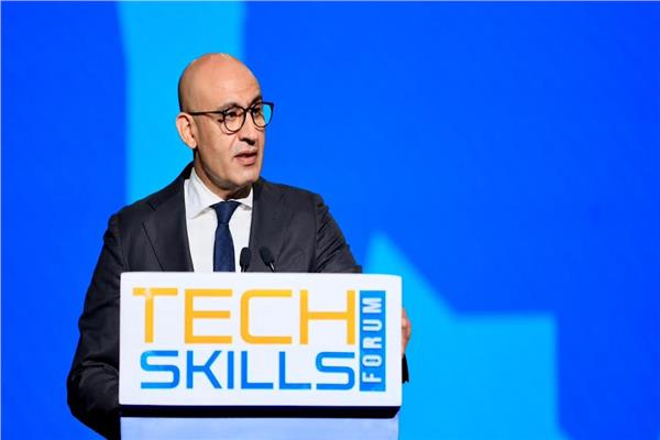 محمد عبد اللطيف، وزير التربية والتعليم والتعليم الفني