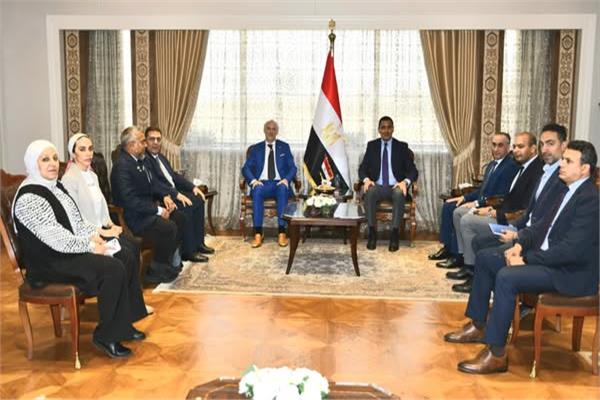 جوهر نبيل وزير الشباب والرياضة