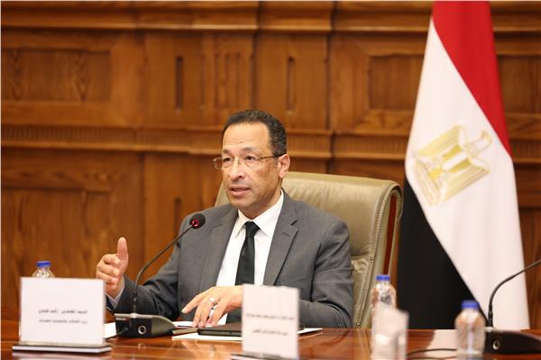 وزير الاتصالات يكشف استراتيجية مصر للذكاء الاصطناعي والسيادة الرقمية