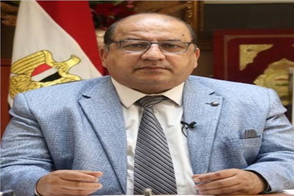 الدكتور أحمد رجب