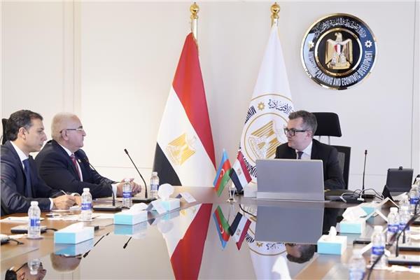  وزير التخطيط والتنمية الاقتصادية